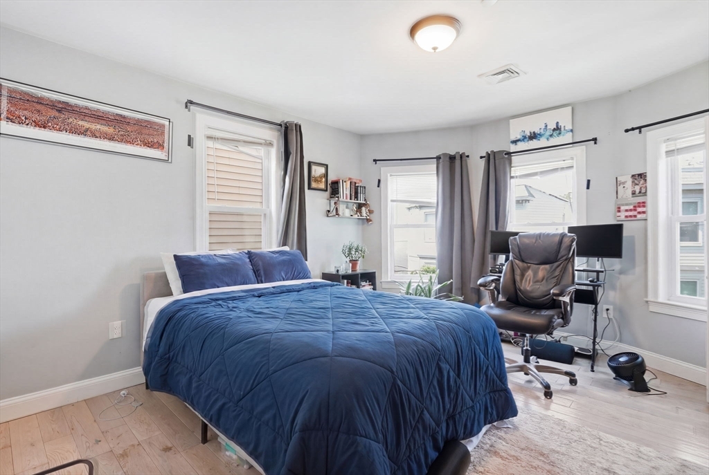 30 Rawson St