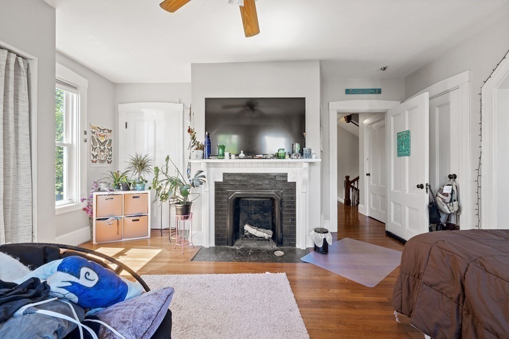 3 Ware St