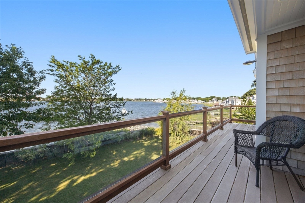 358 Rock Island Rd