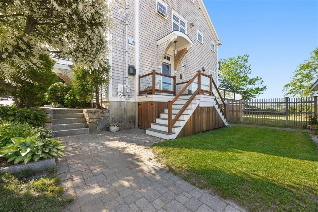 358 Rock Island Rd