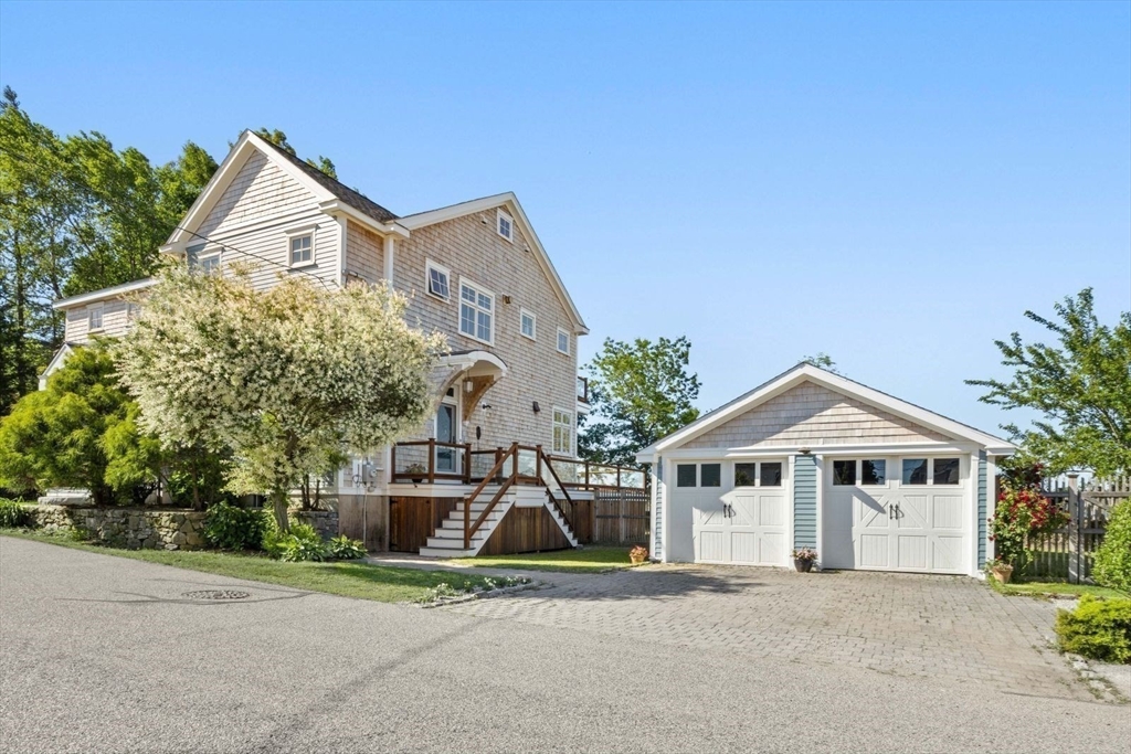 358 Rock Island Rd