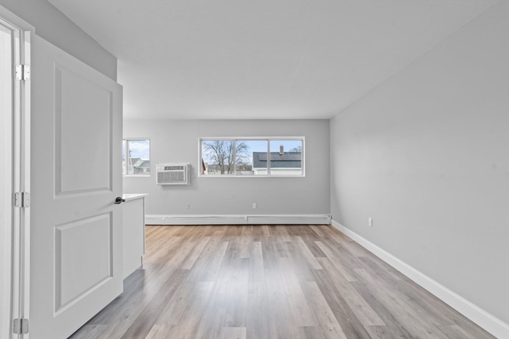 181 School St # 3