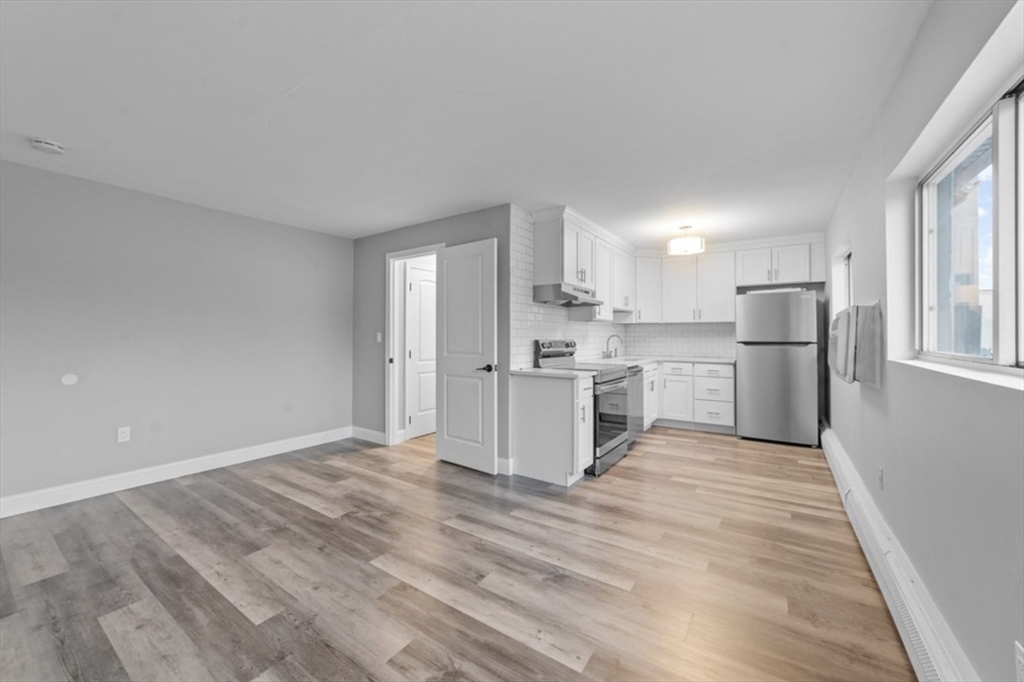 181 School St # 3