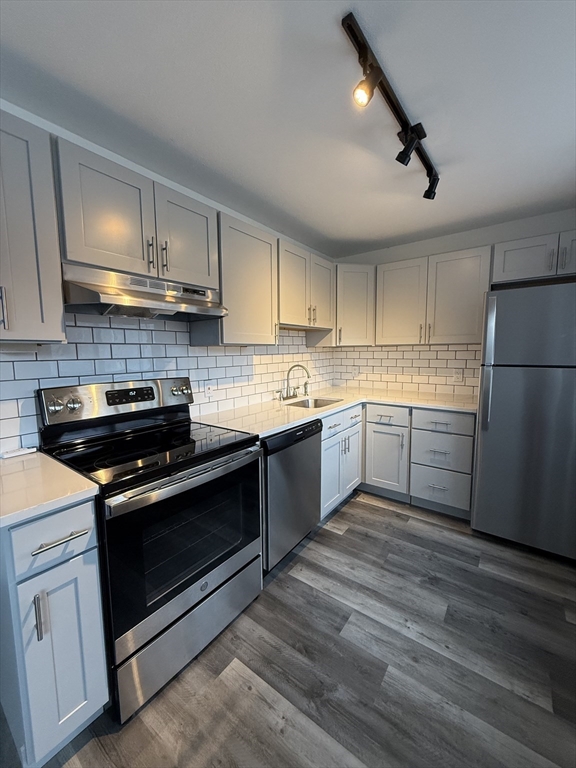 181 School St # 5