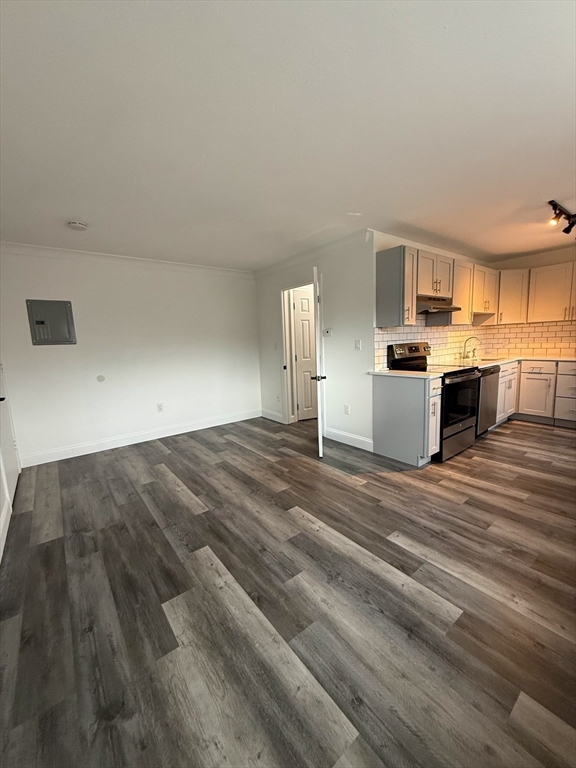181 School St # 5
