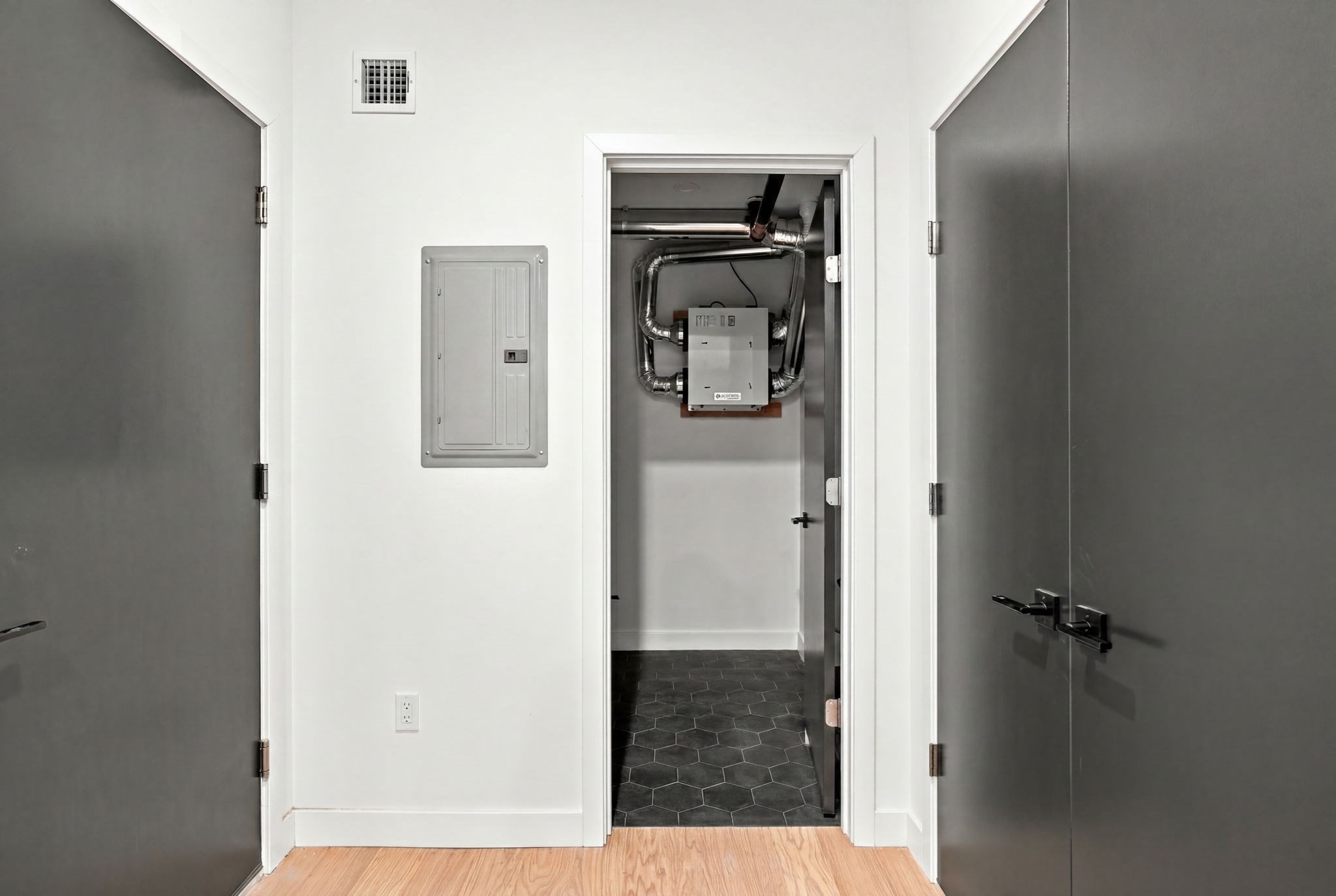 22 High Street # 203