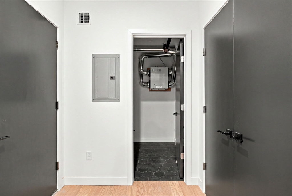 22 High Street # 203