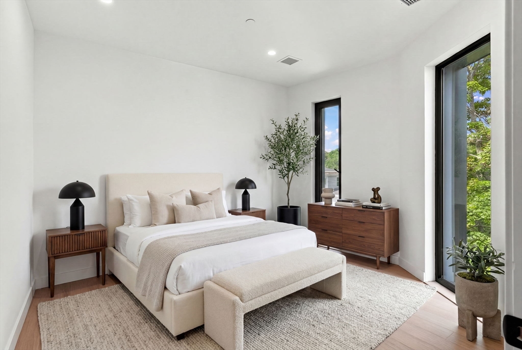 22 High Street # 4