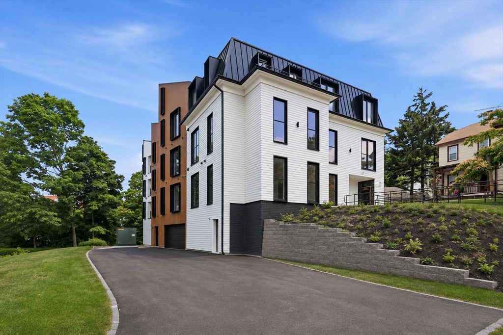 22 High Street # 4