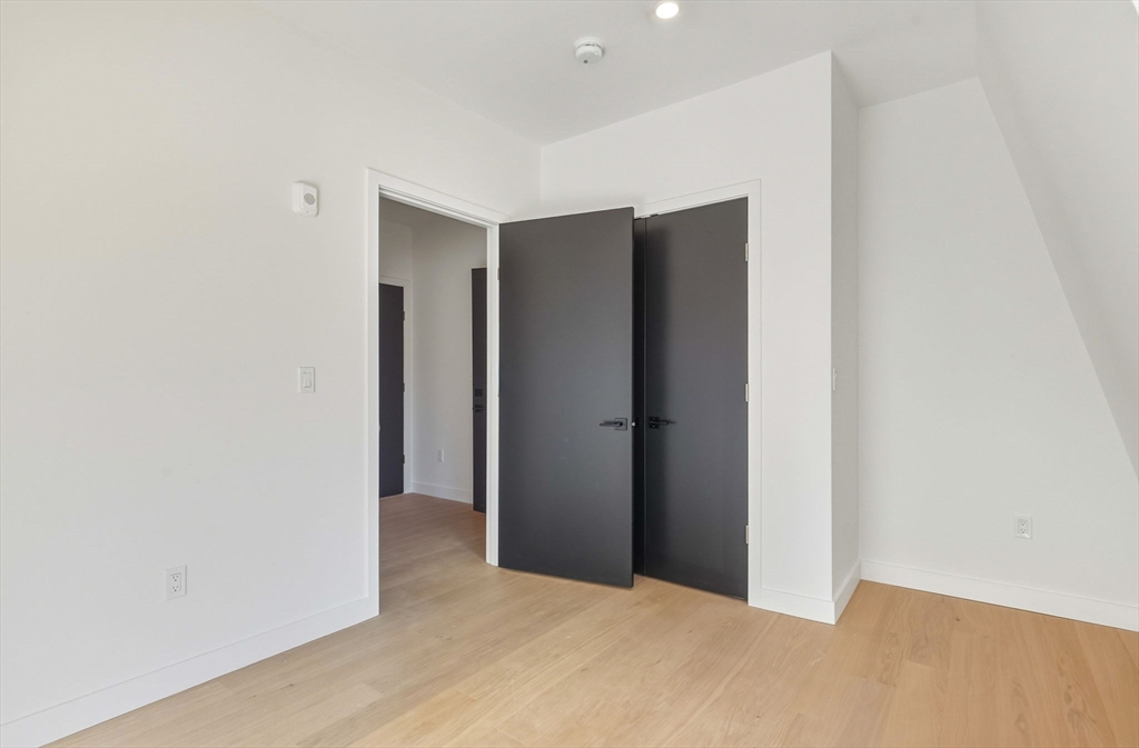 22 High Street # 6