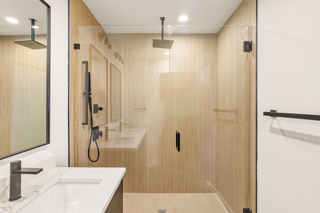 22 High Street # 6