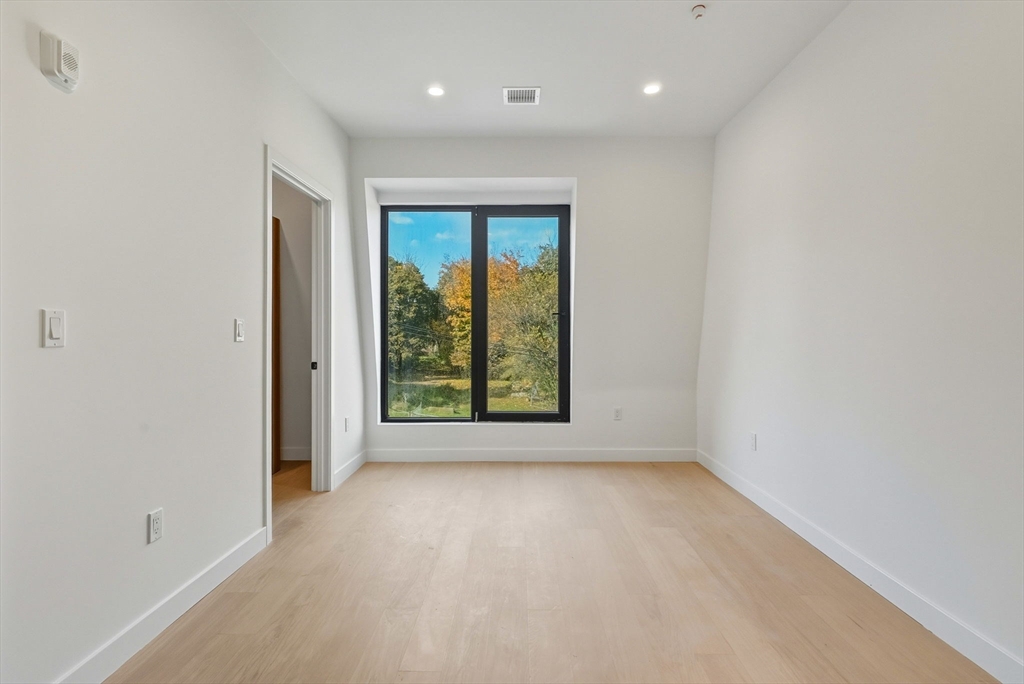 22 High Street # 6
