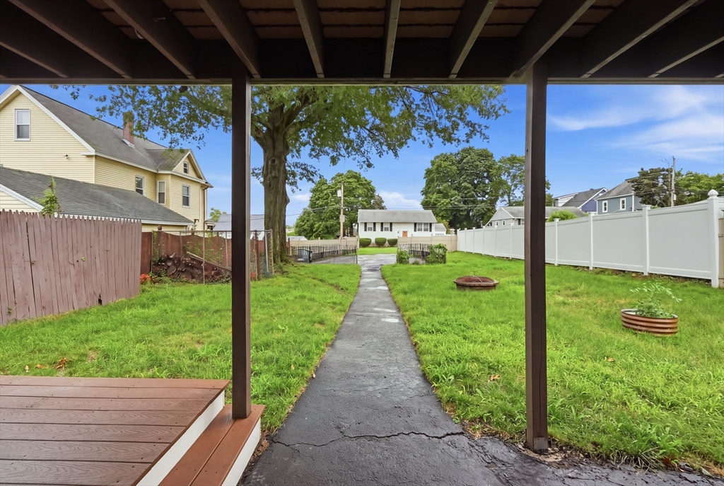 87 Crescent St