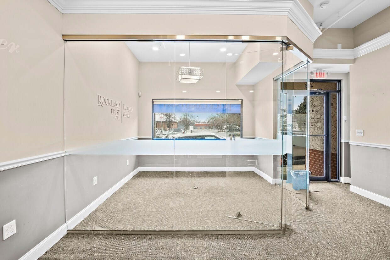 406 Neponset Ave
