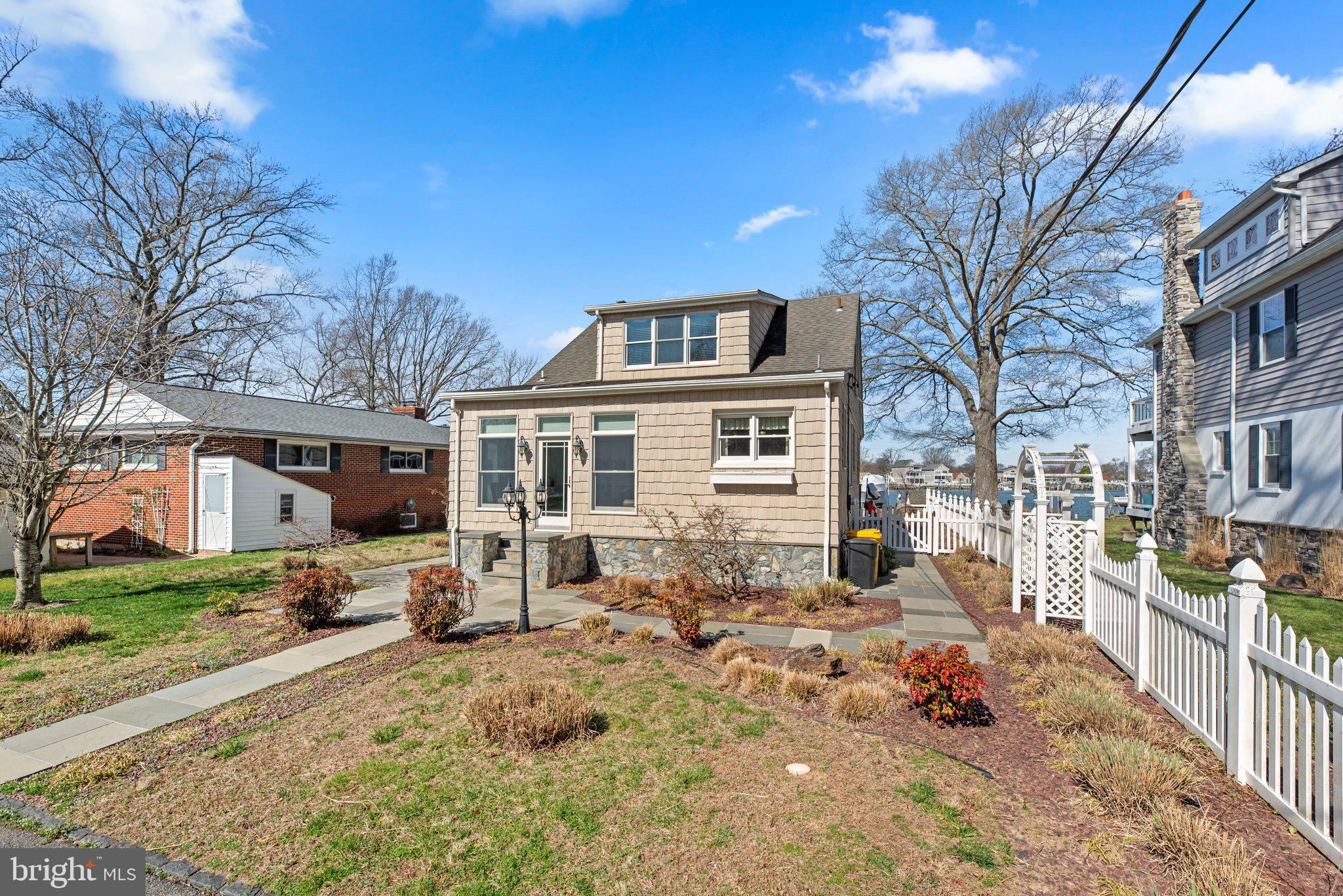 8184 RIVERSIDE DRIVE