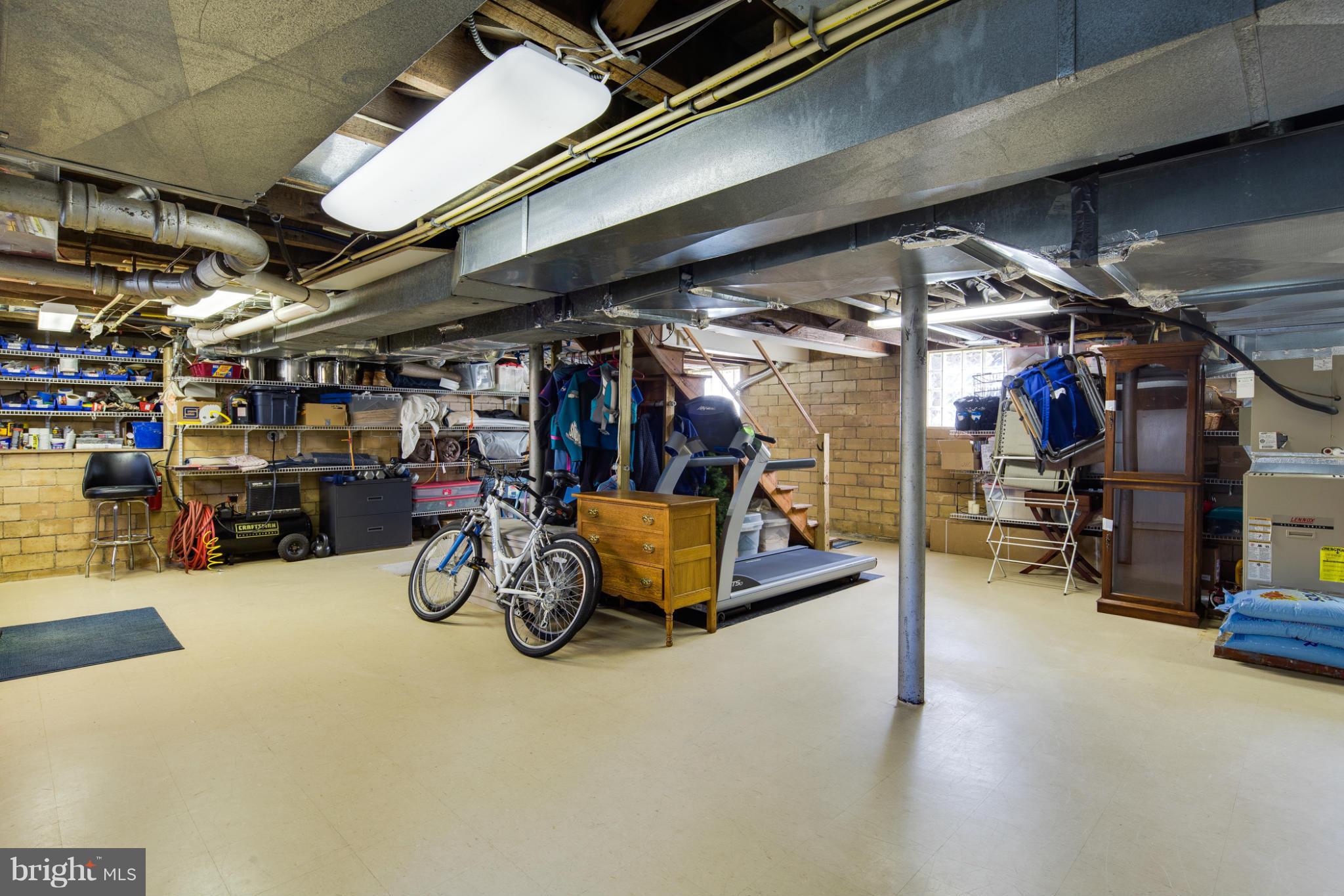 8184 RIVERSIDE DRIVE