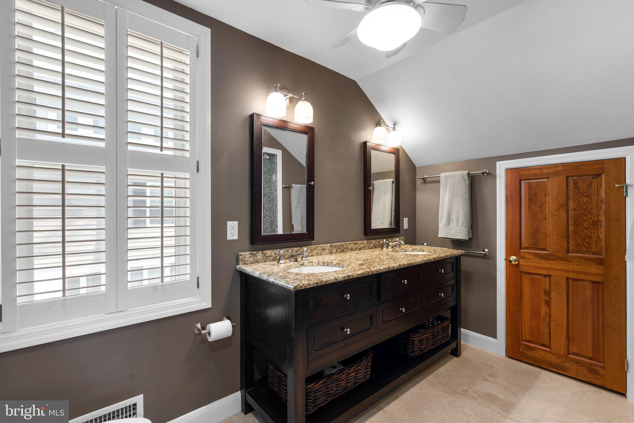 8184 RIVERSIDE DRIVE