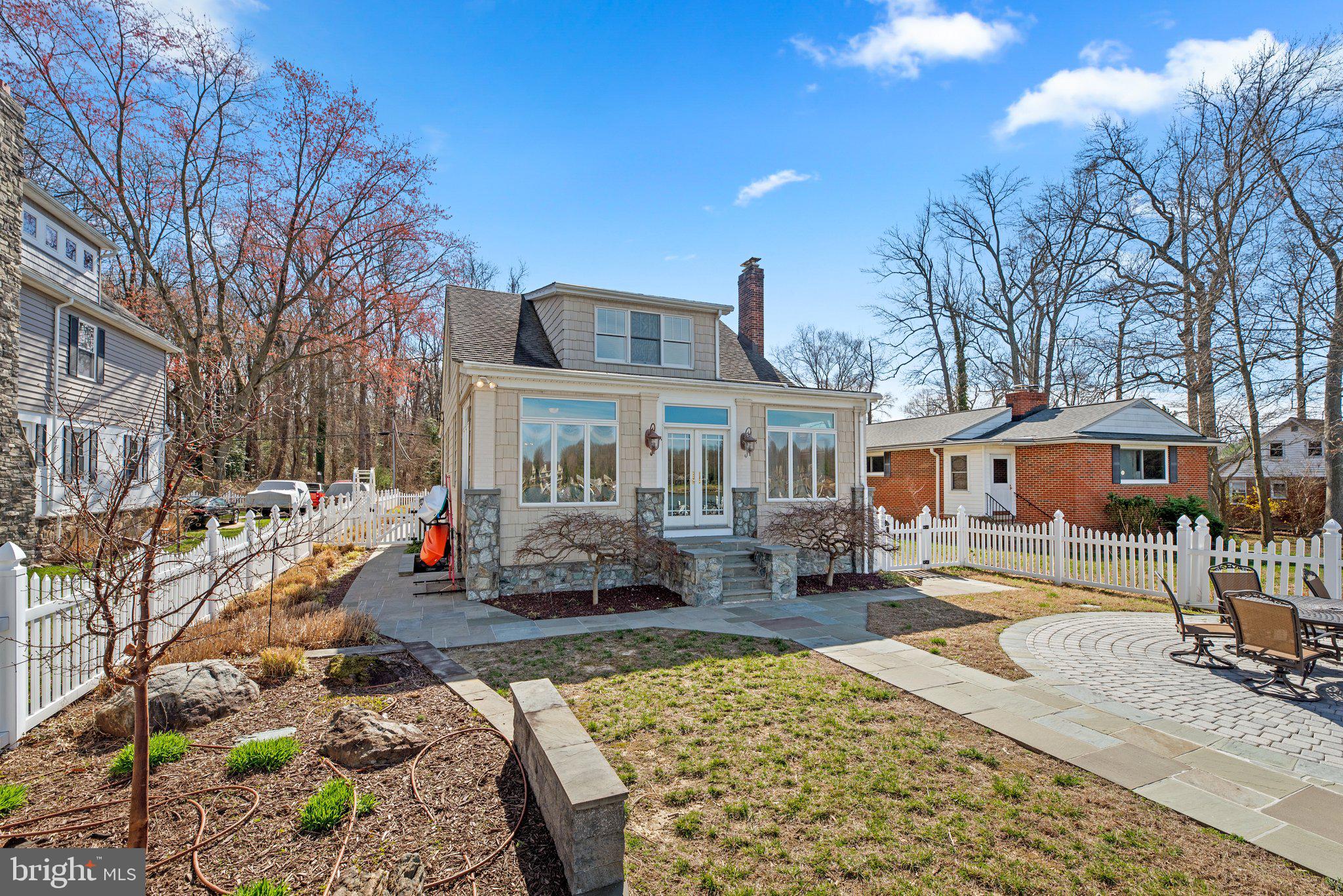 8184 RIVERSIDE DRIVE