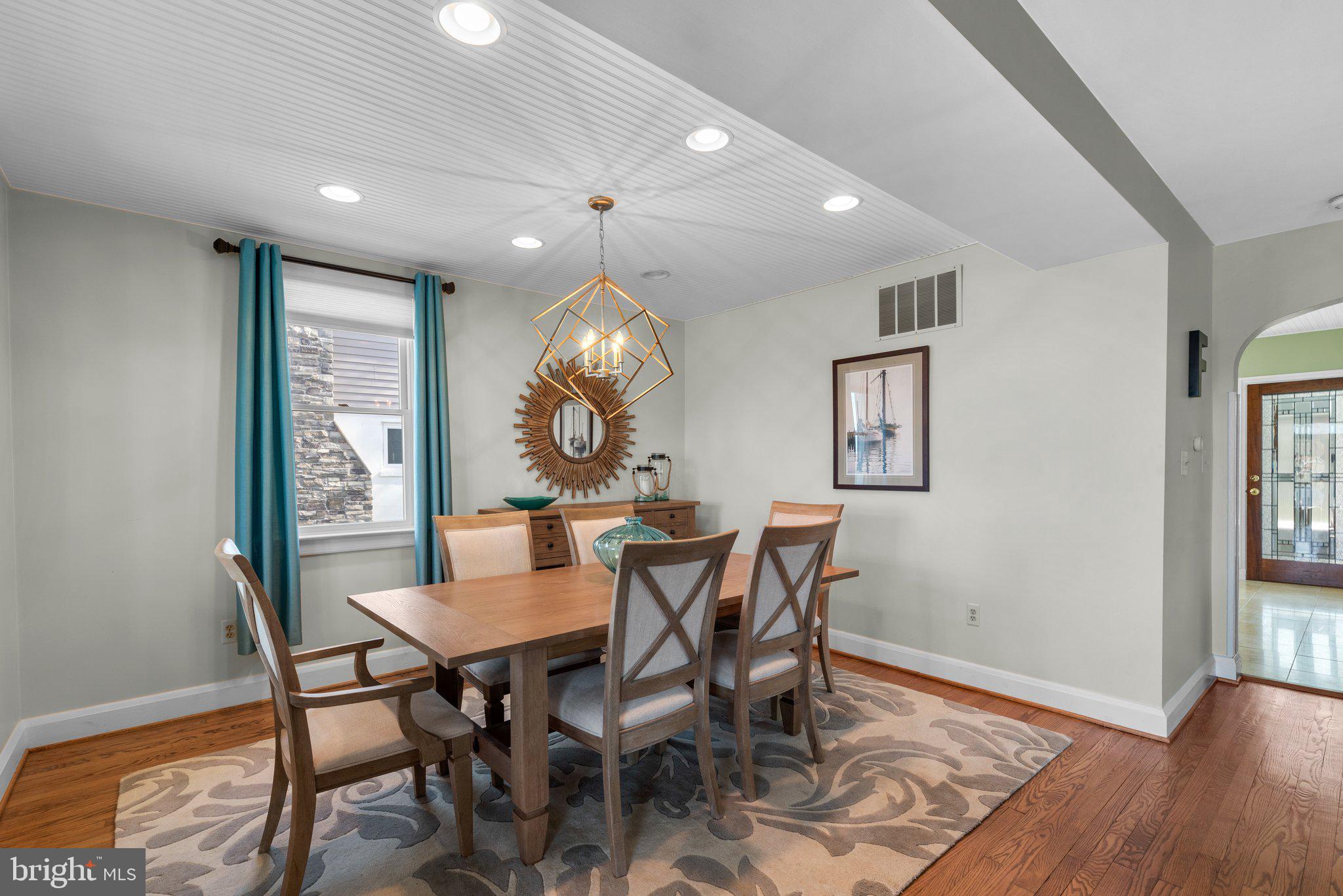 8184 RIVERSIDE DRIVE