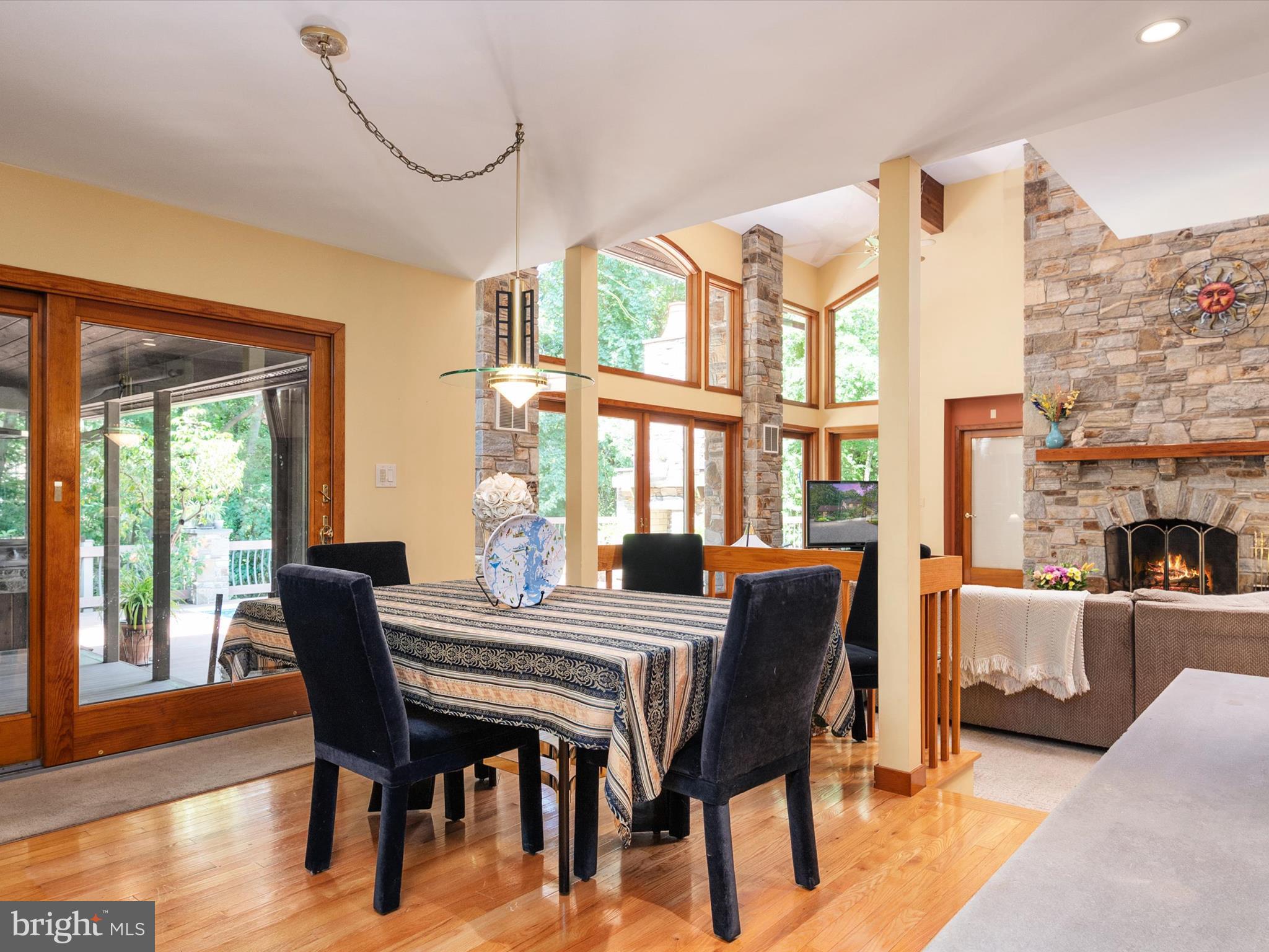 317 HICKORY POINT ROAD