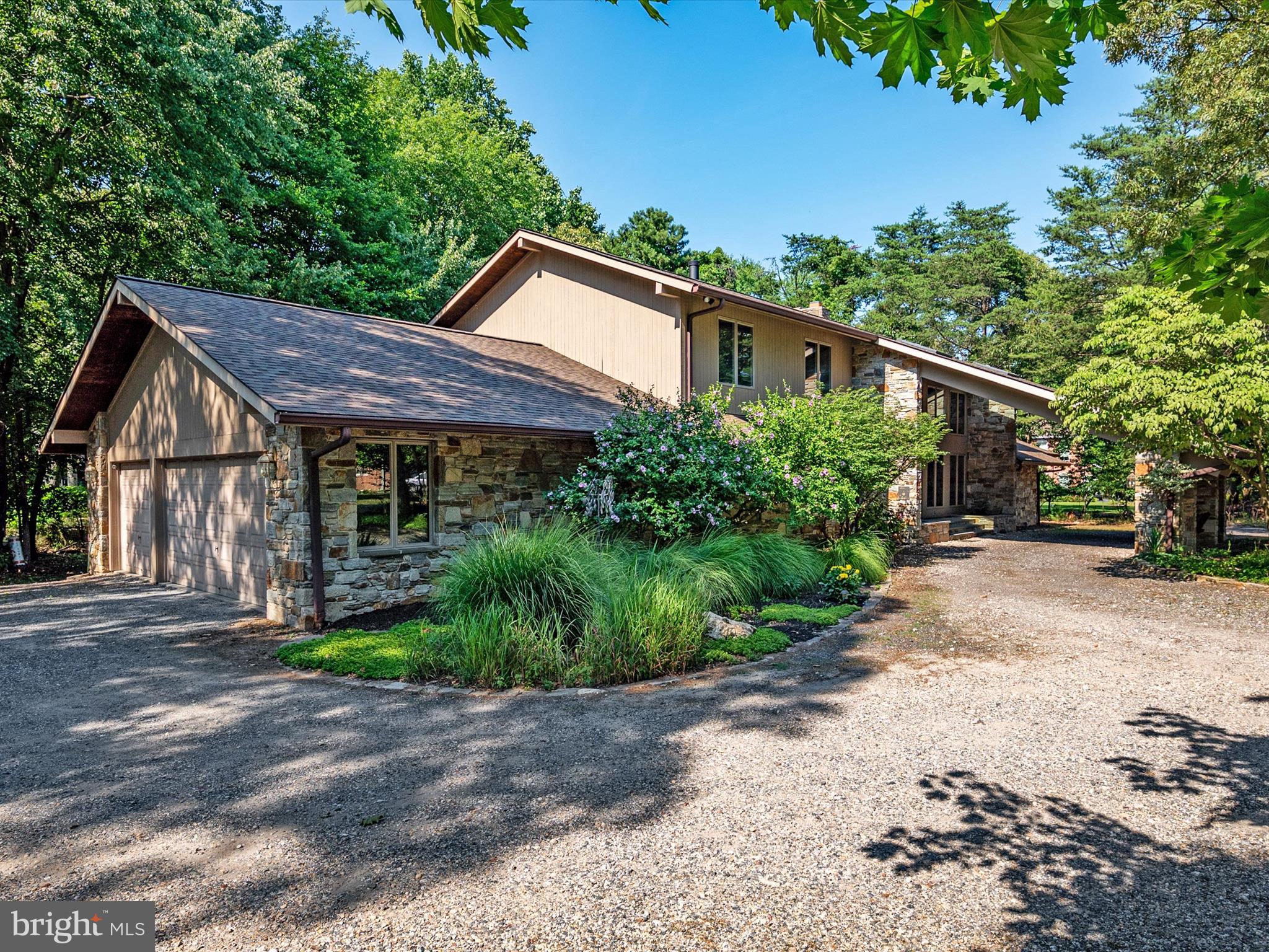 317 HICKORY POINT ROAD