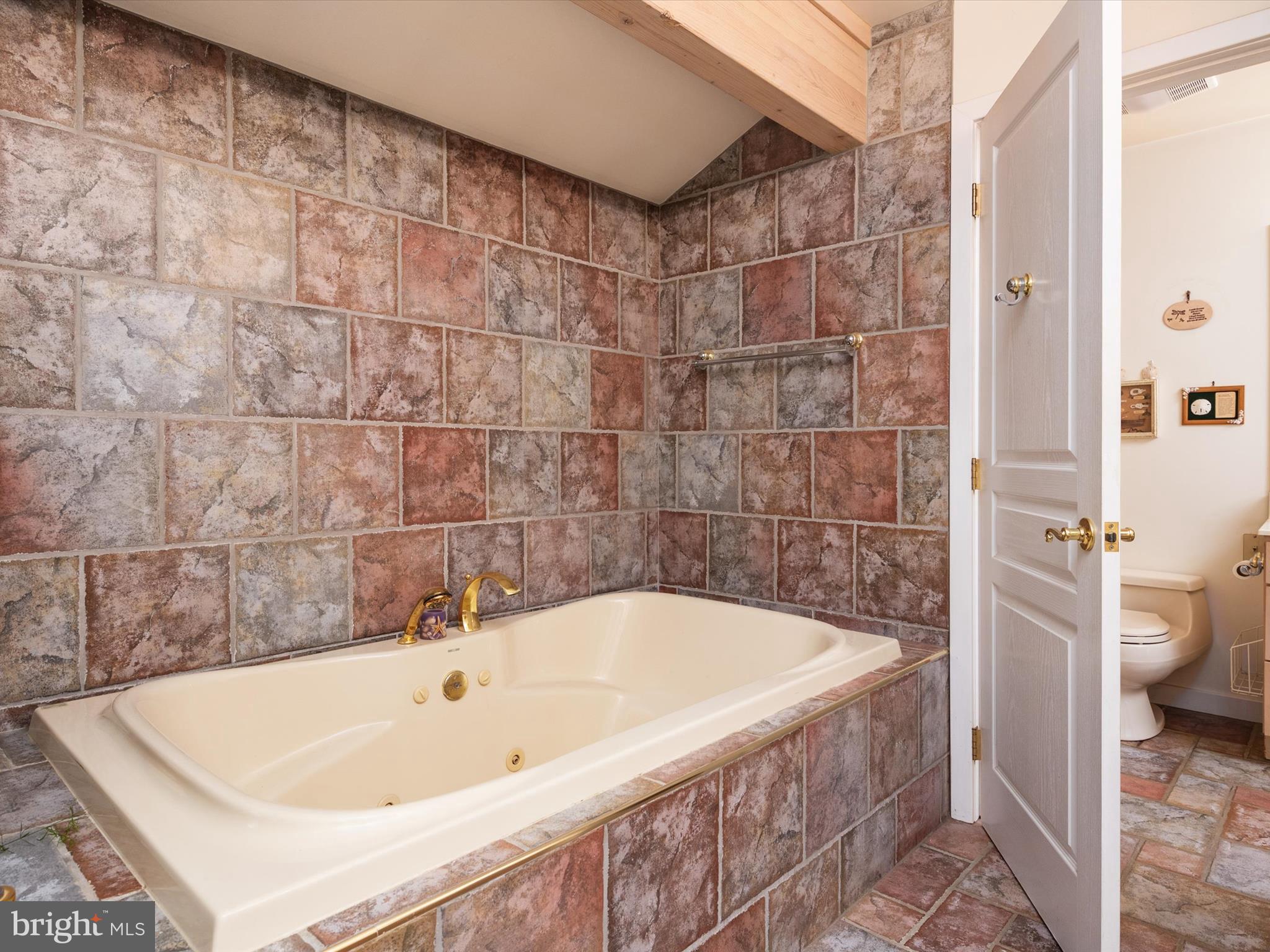 317 HICKORY POINT ROAD