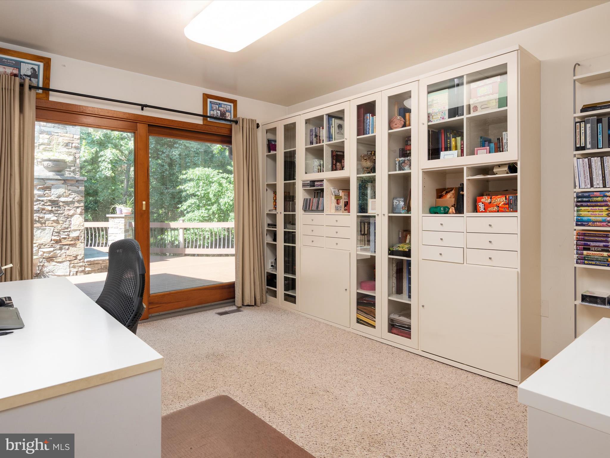 317 HICKORY POINT ROAD