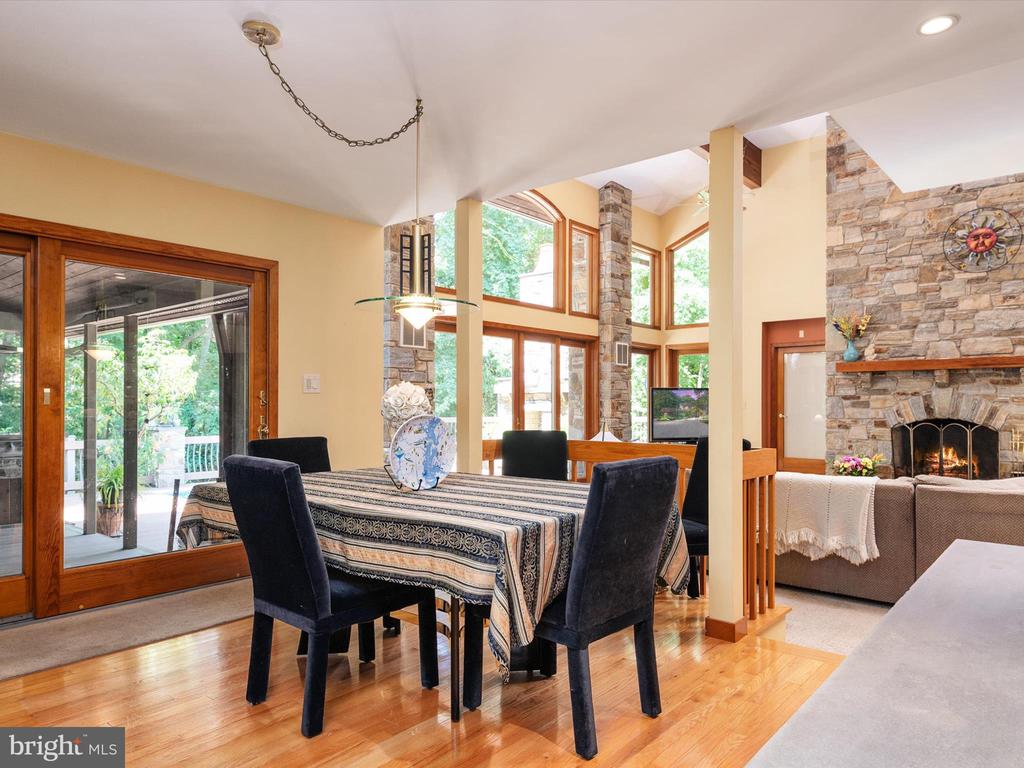 317 HICKORY POINT ROAD
