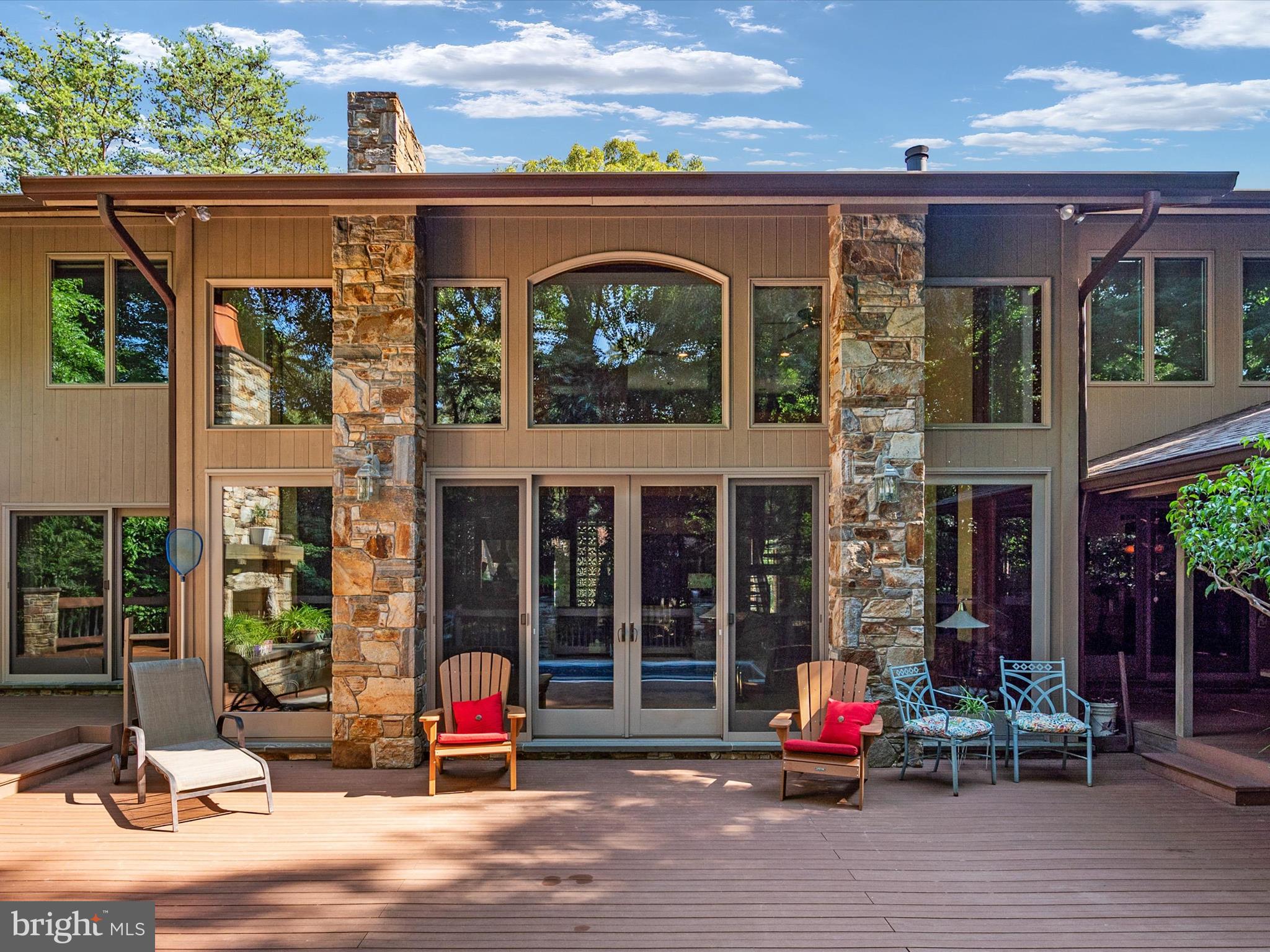 317 HICKORY POINT ROAD