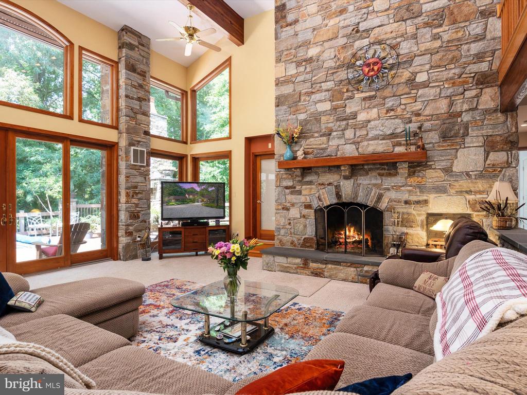 317 HICKORY POINT ROAD