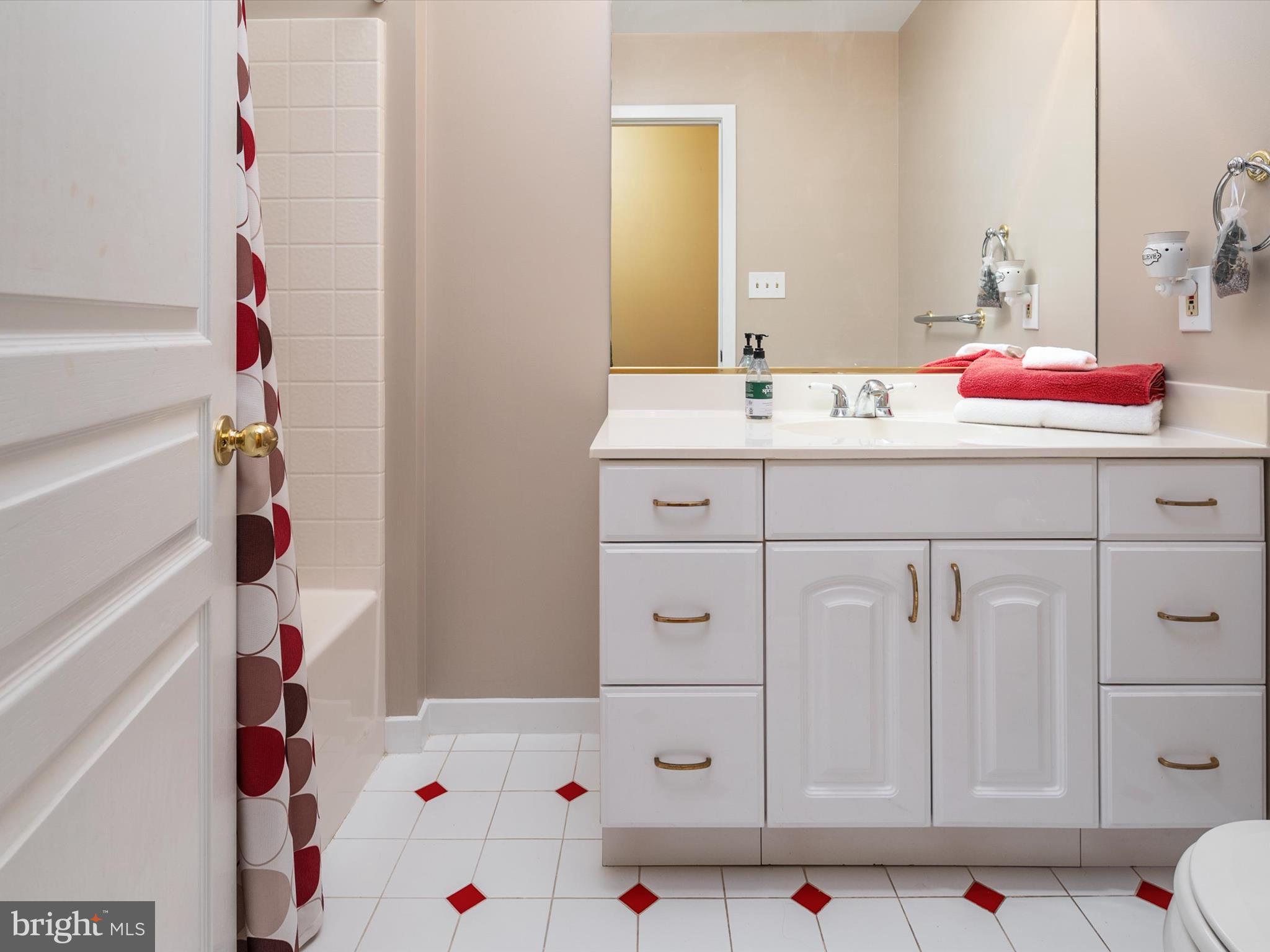 317 HICKORY POINT ROAD