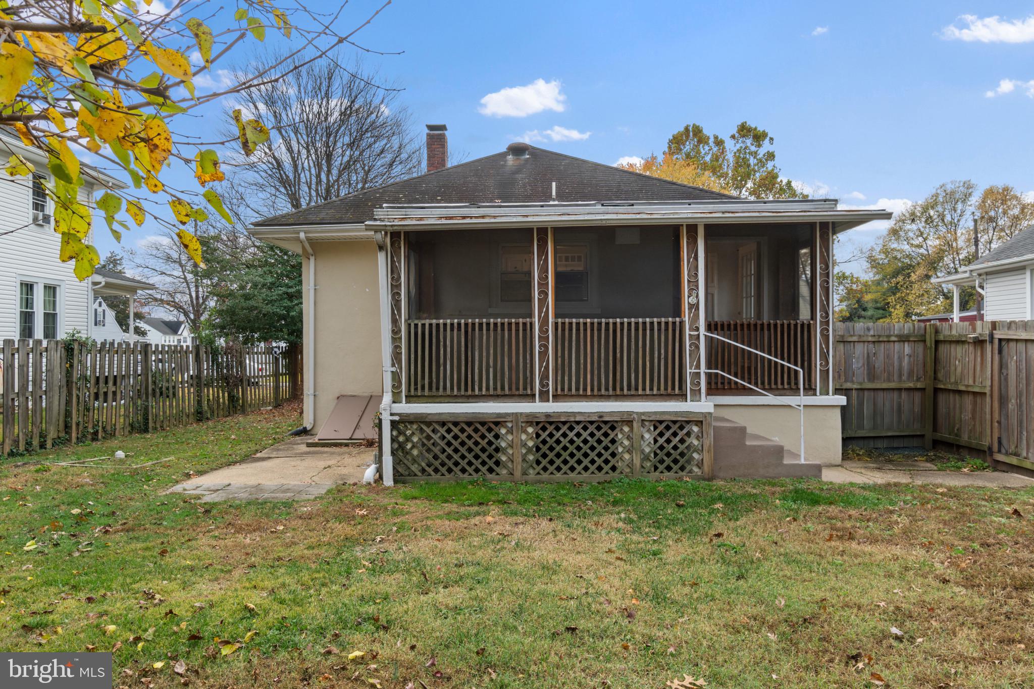 10 FERDINAND AVENUE