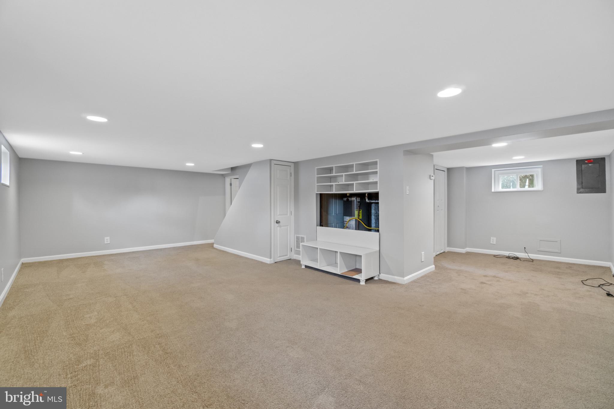 10 FERDINAND AVENUE