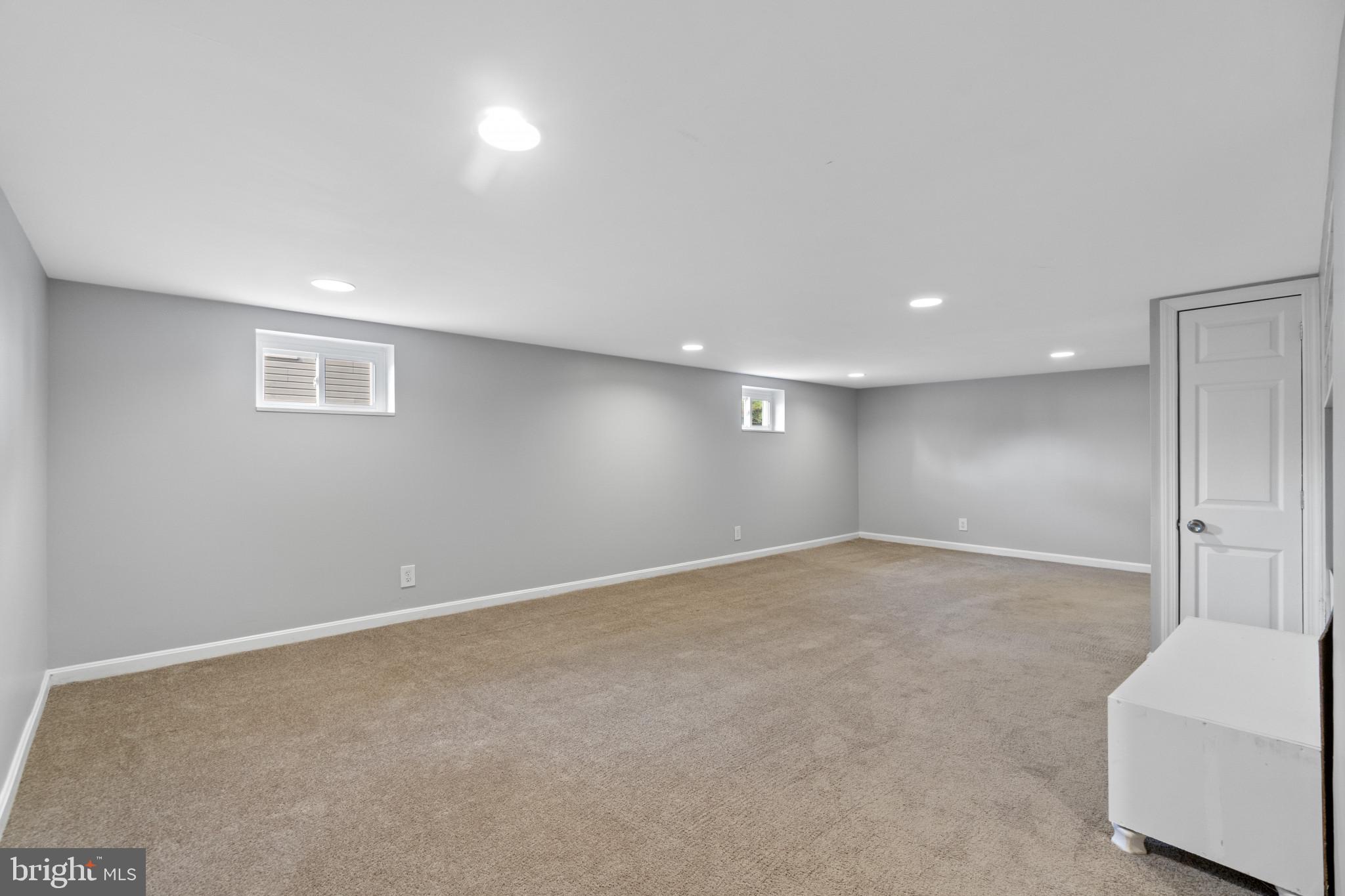 10 FERDINAND AVENUE