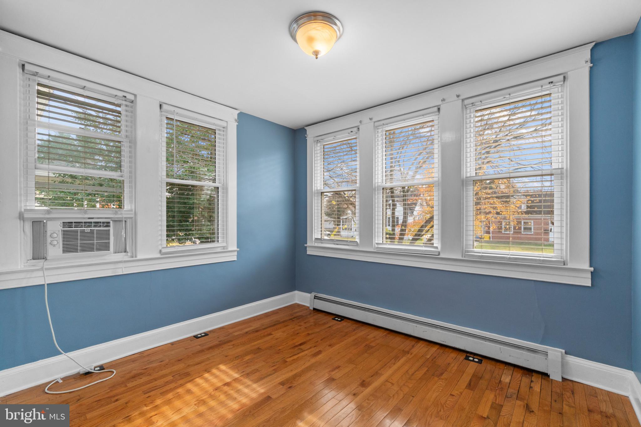 10 FERDINAND AVENUE