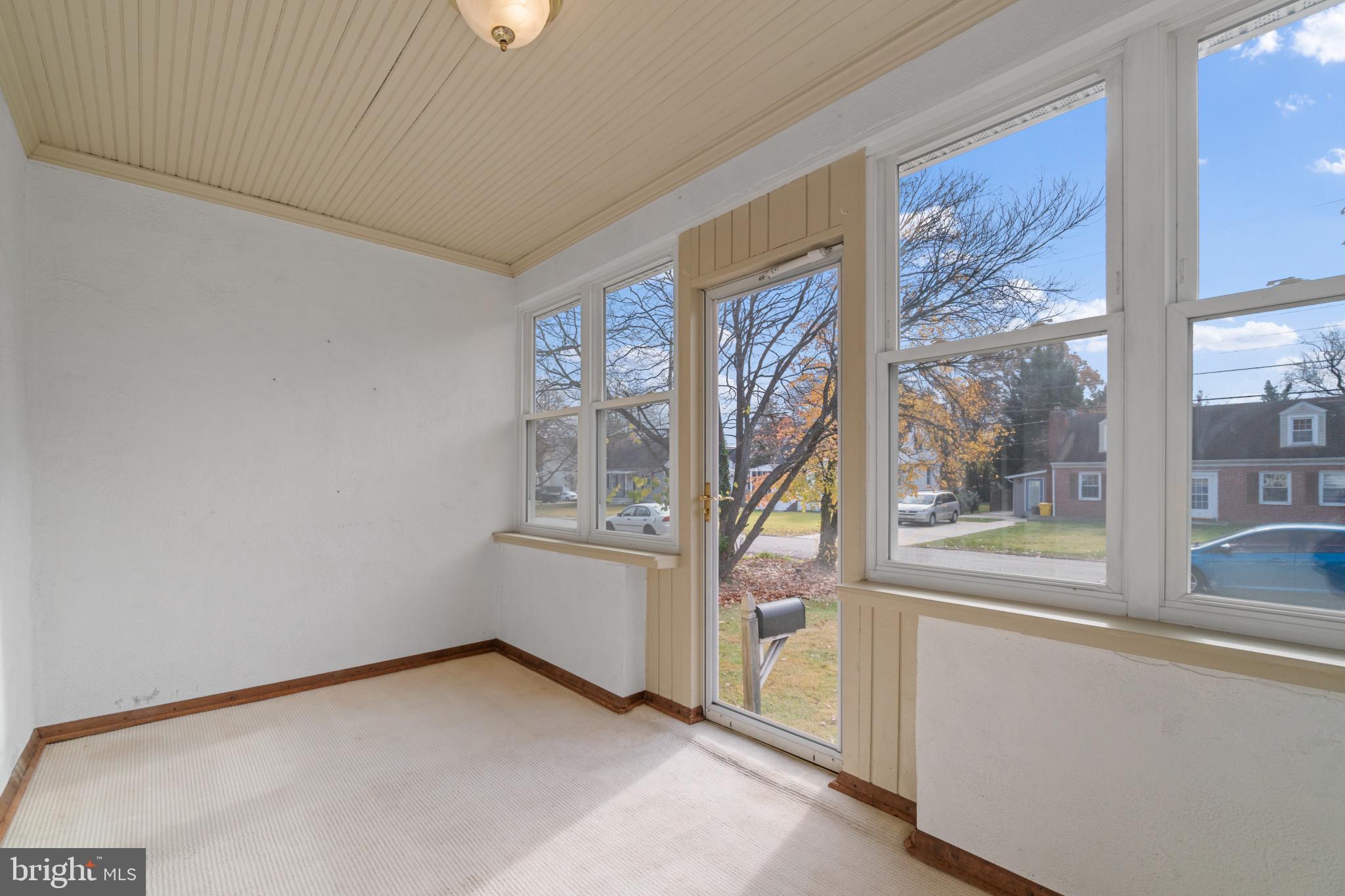 10 FERDINAND AVENUE