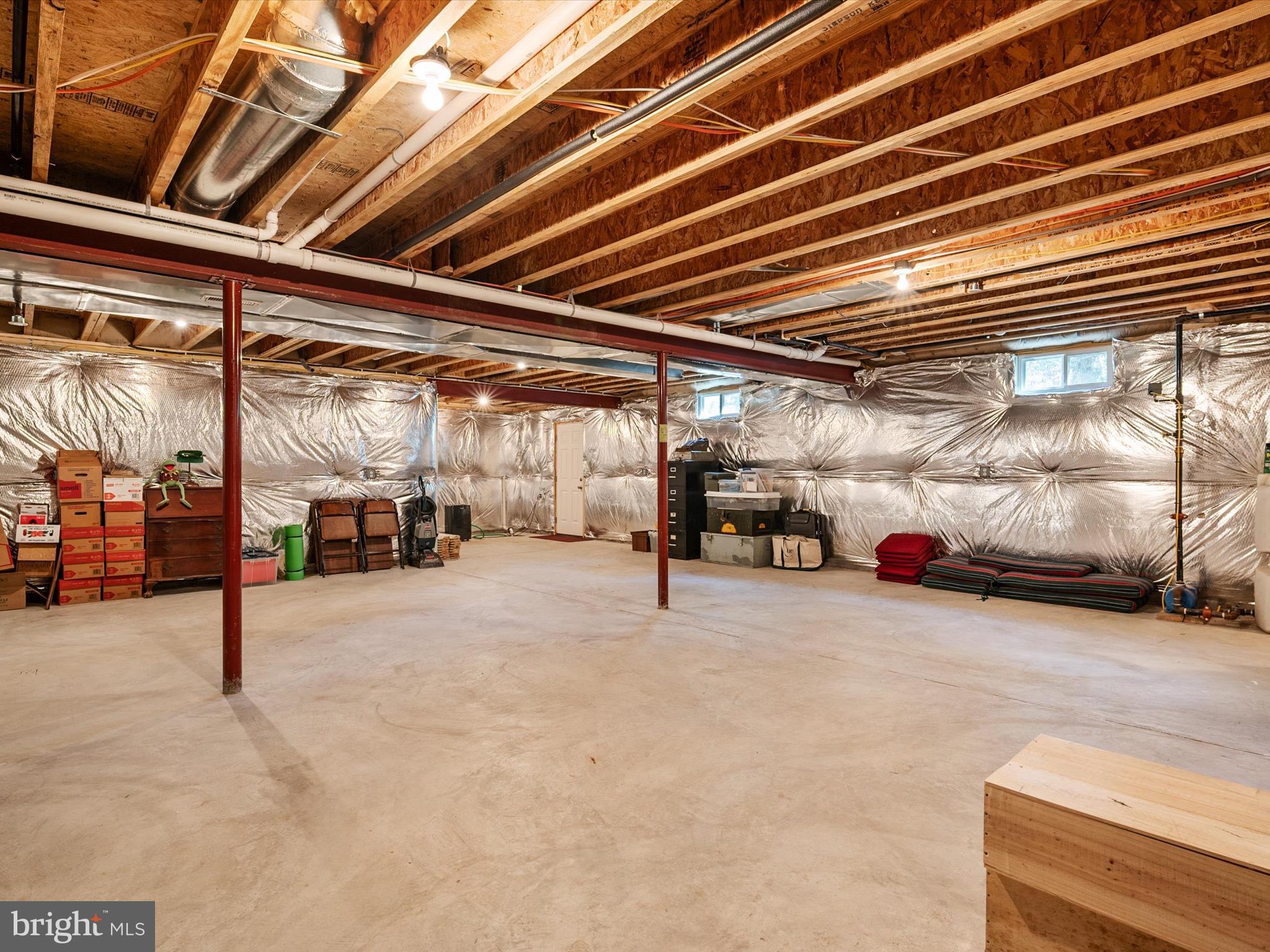 2062 KNOLLVIEW AVENUE