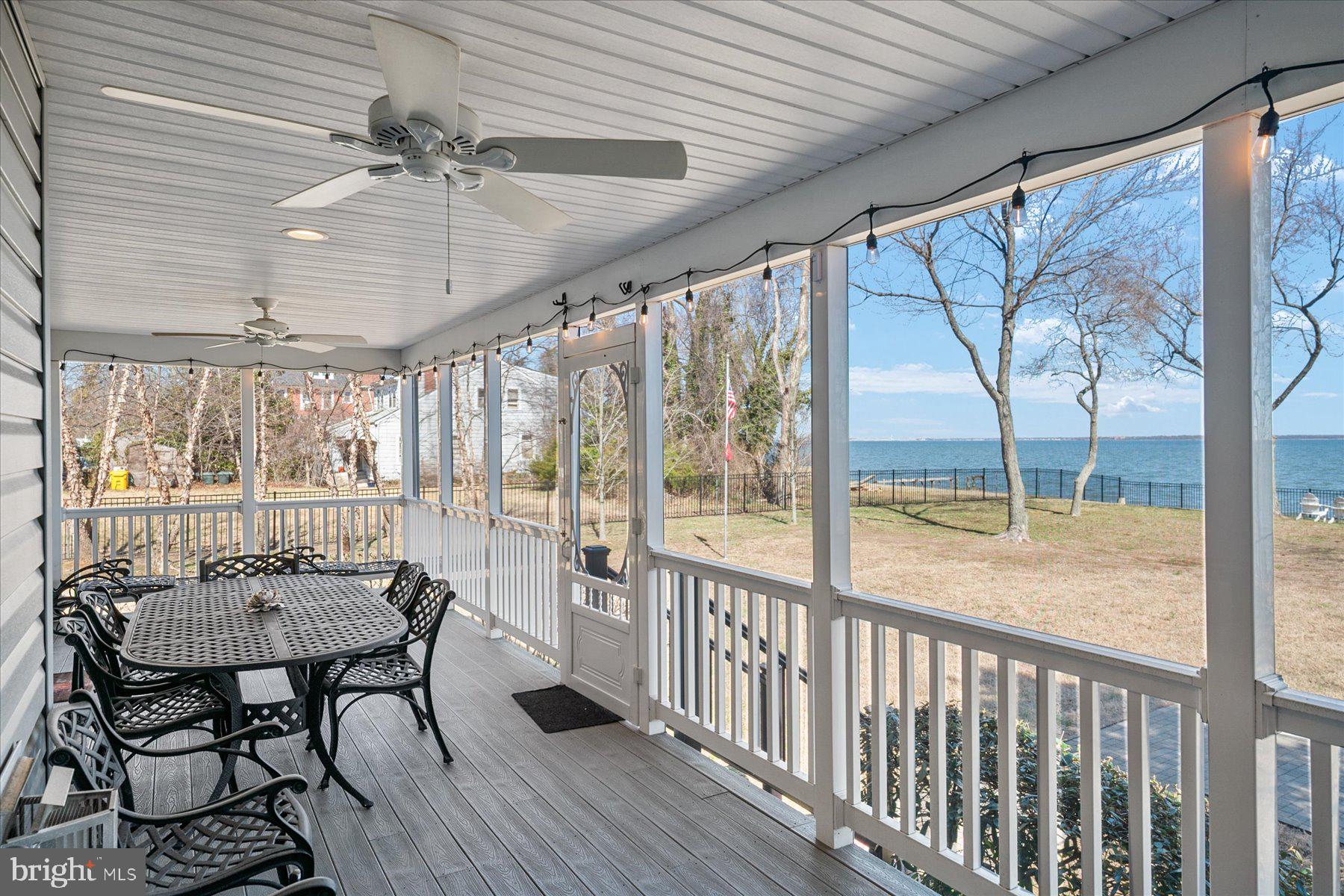 2062 KNOLLVIEW AVENUE