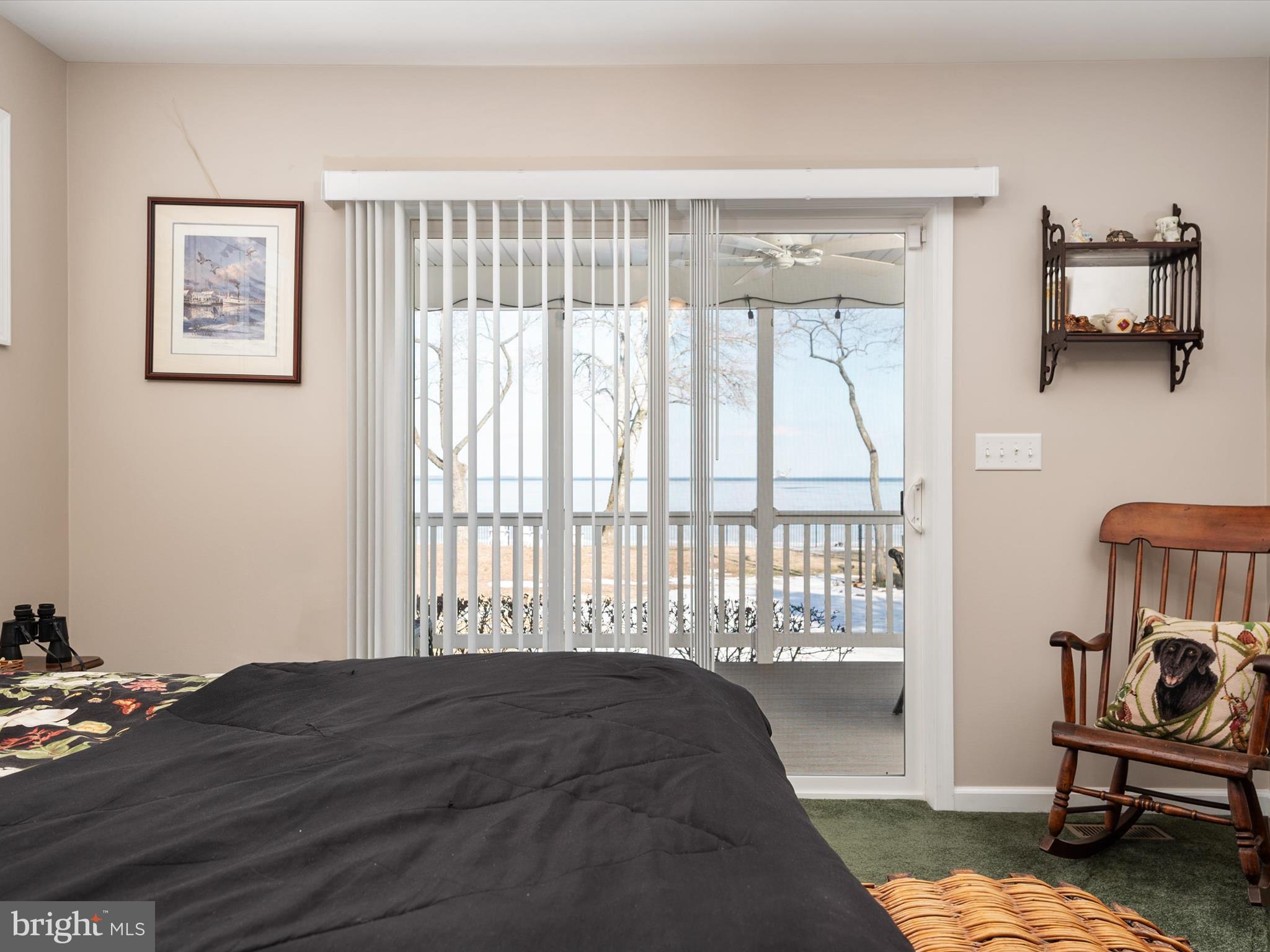 2062 KNOLLVIEW AVENUE