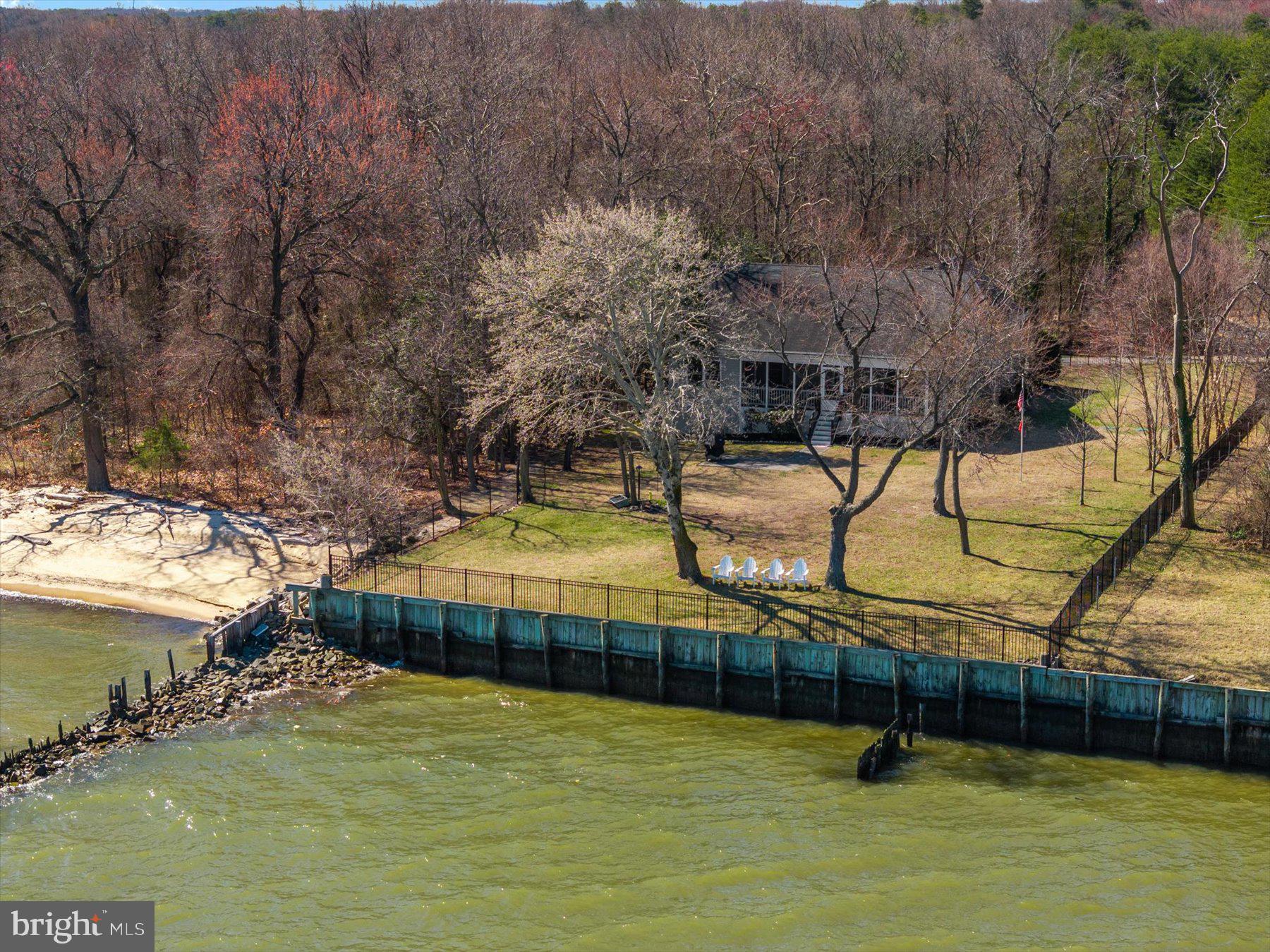 2062 KNOLLVIEW AVENUE