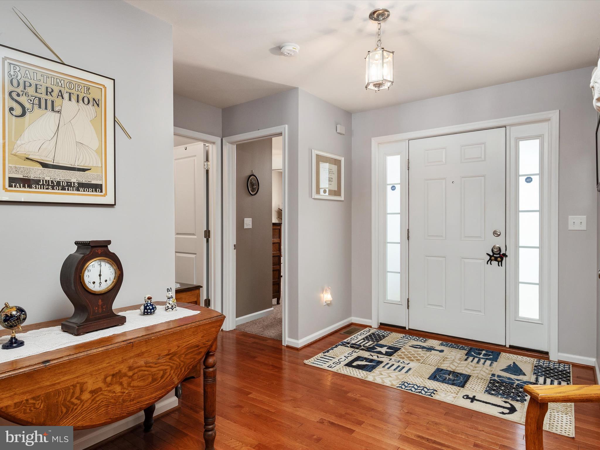 2062 KNOLLVIEW AVENUE