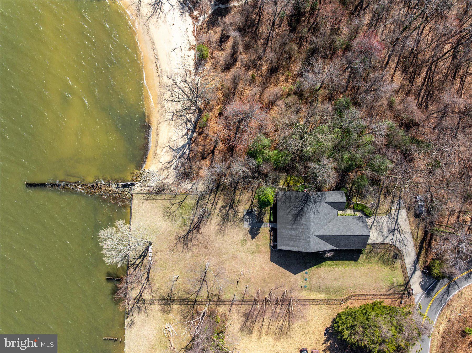 2062 KNOLLVIEW AVENUE