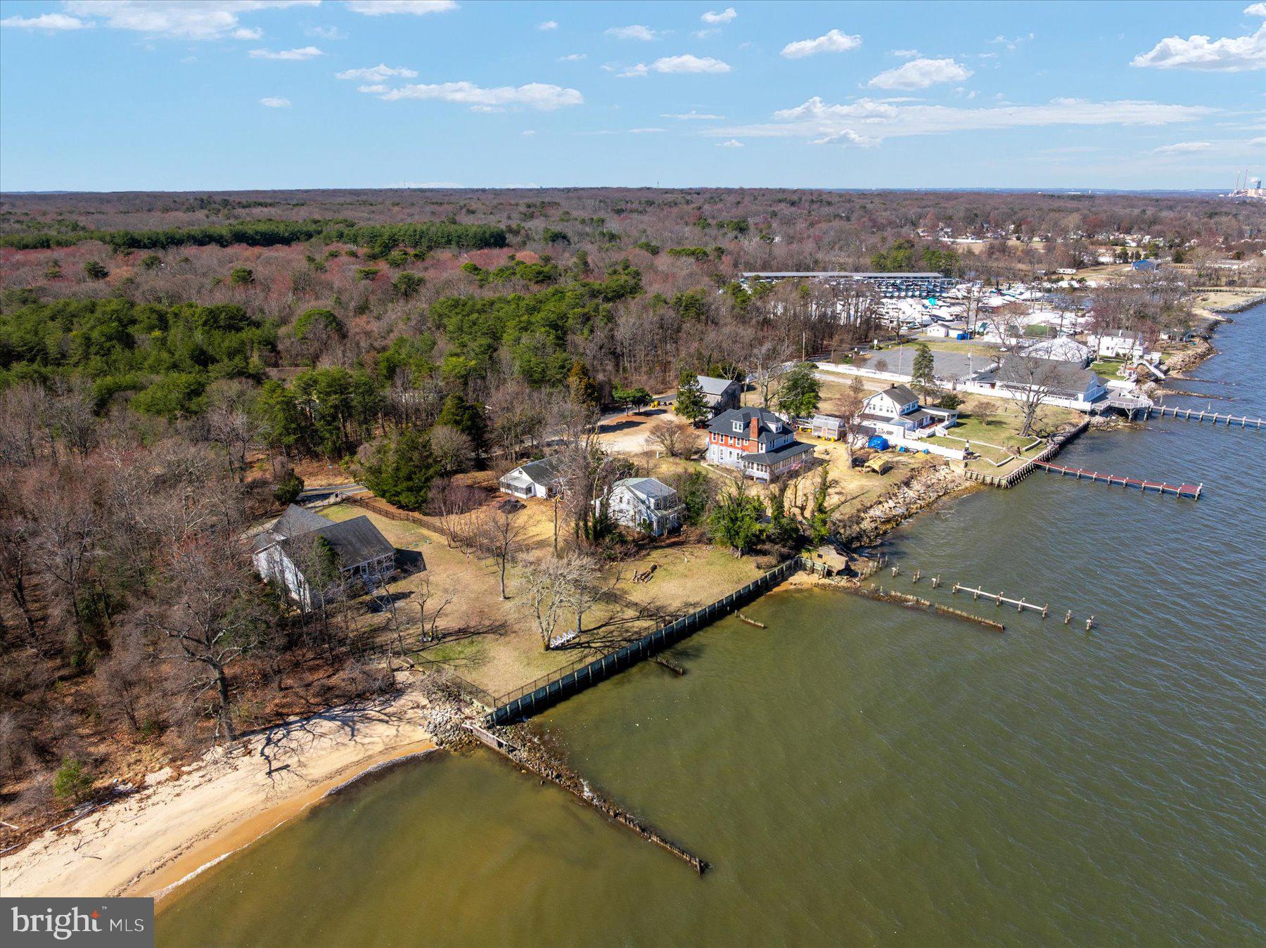 2062 KNOLLVIEW AVENUE