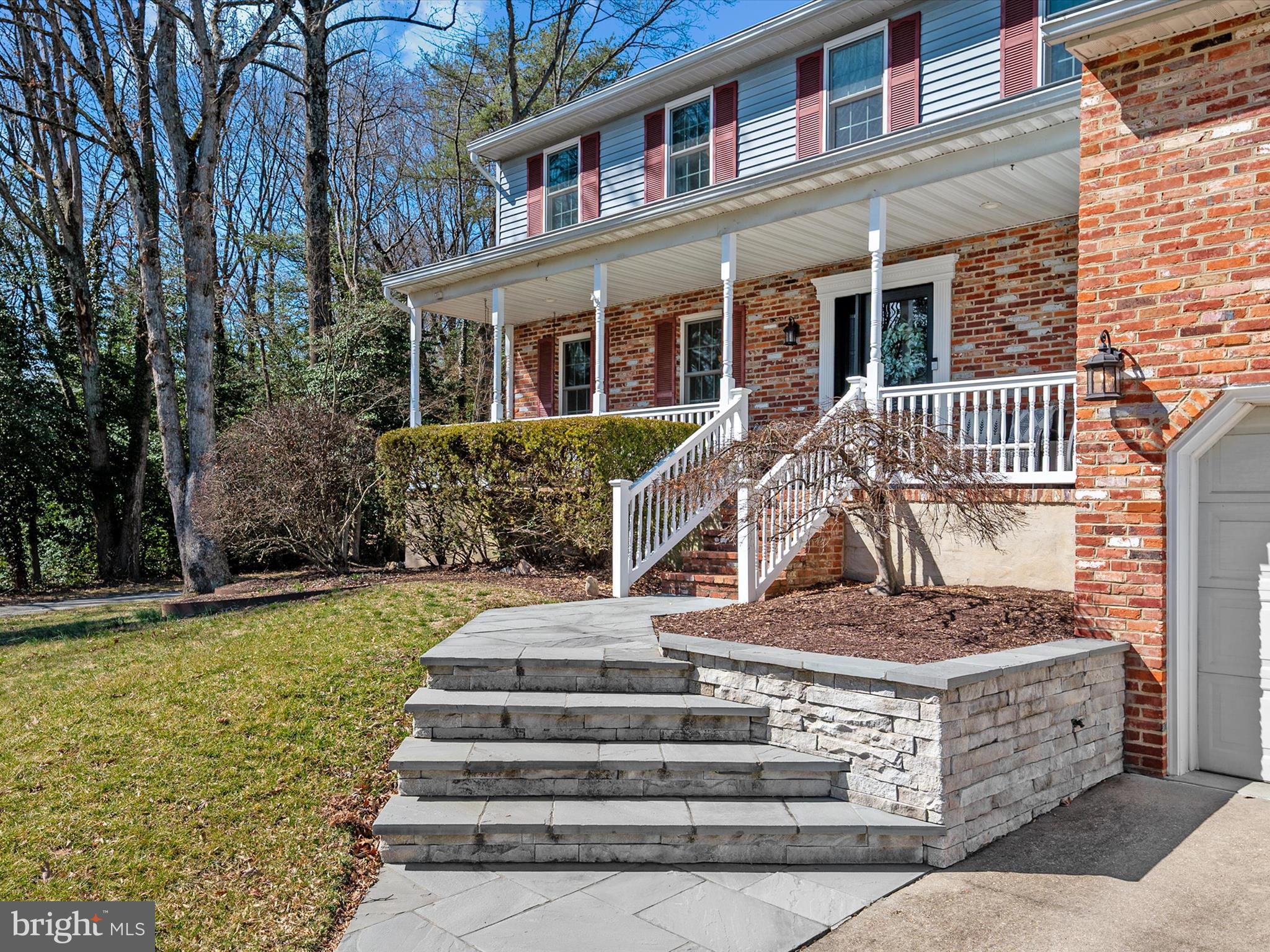 8238 SILVER RUN COURT