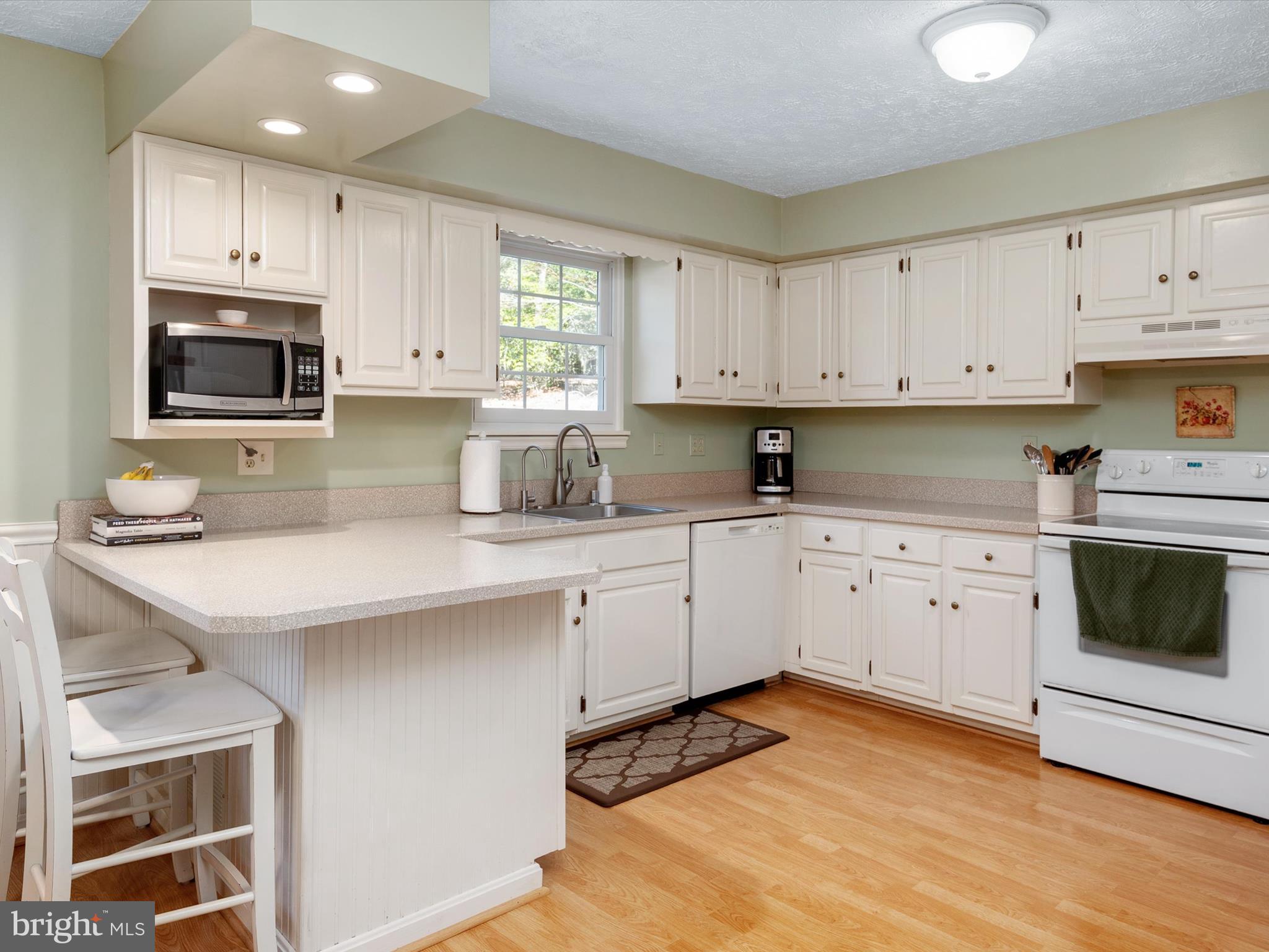 8238 SILVER RUN COURT