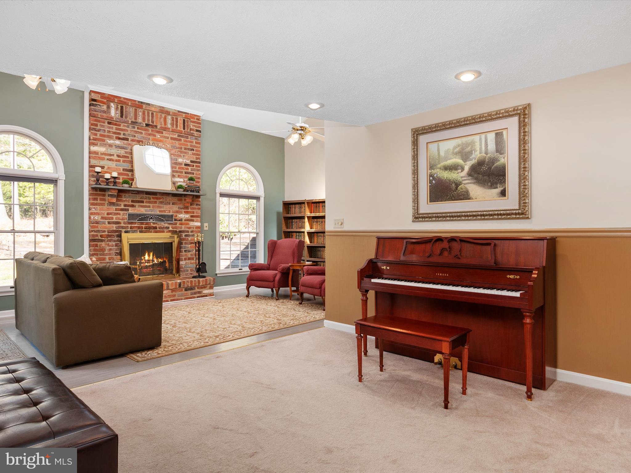 8238 SILVER RUN COURT