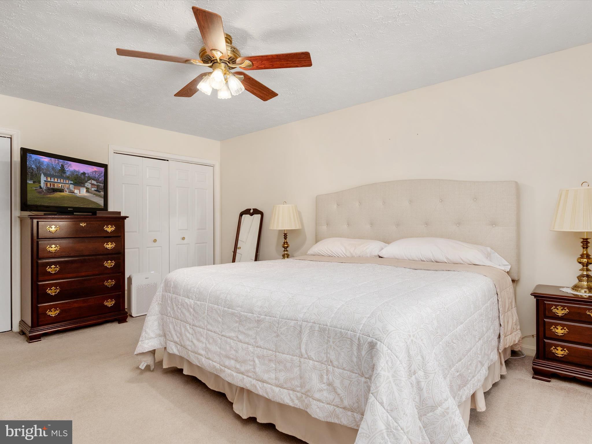 8238 SILVER RUN COURT