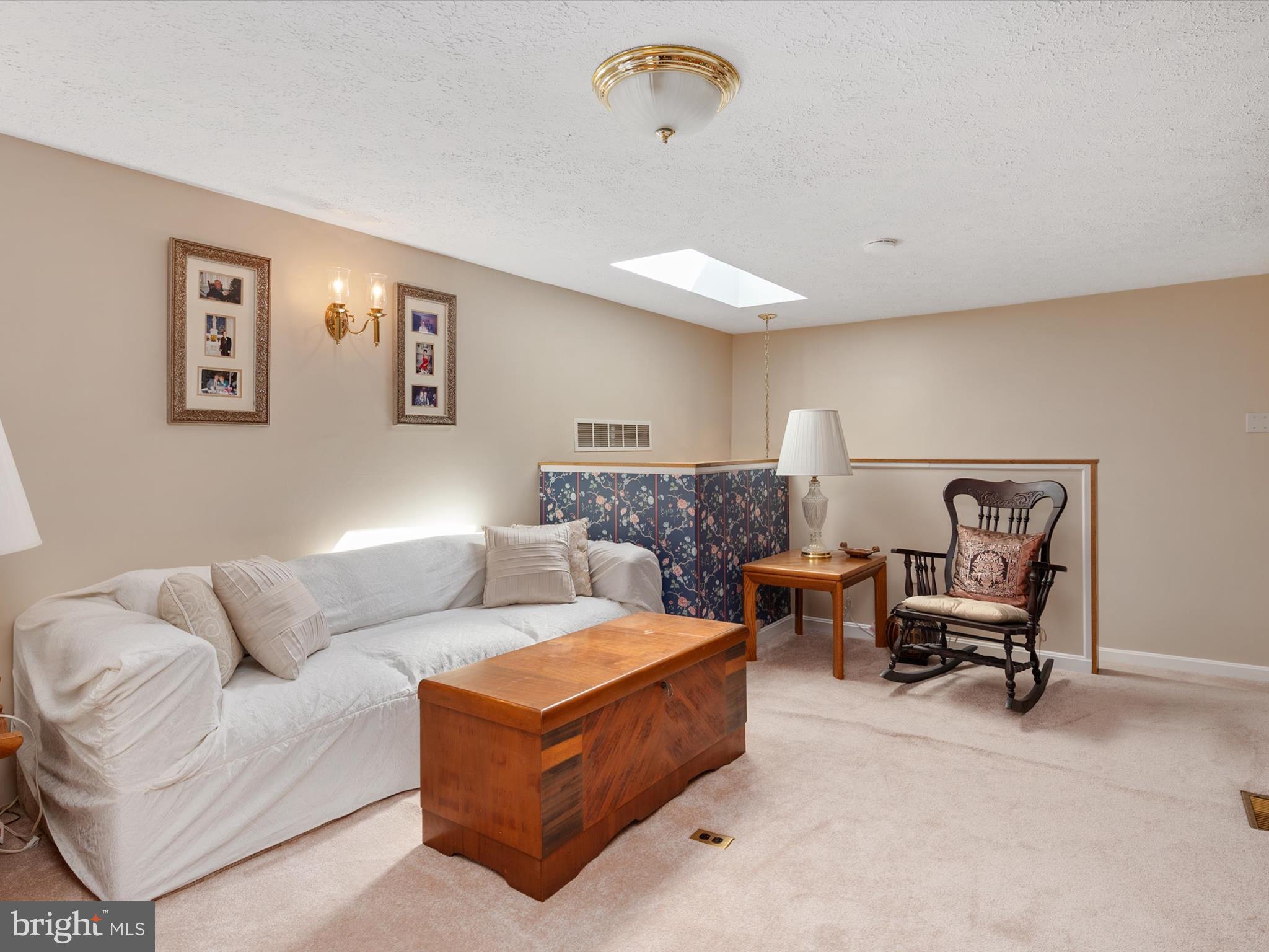 8238 SILVER RUN COURT