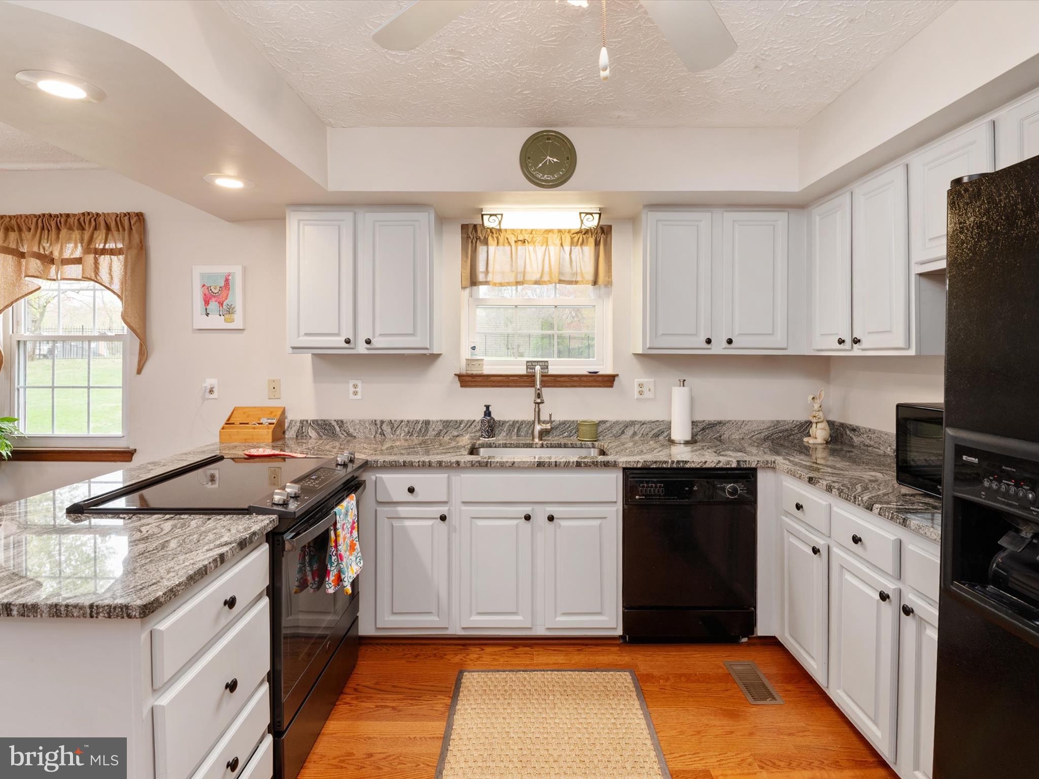 1526 PALM COURT