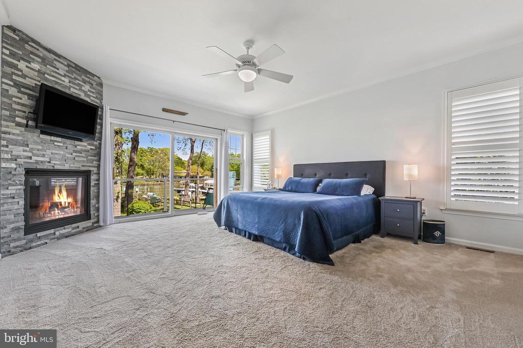 3313 LERITZ LANE